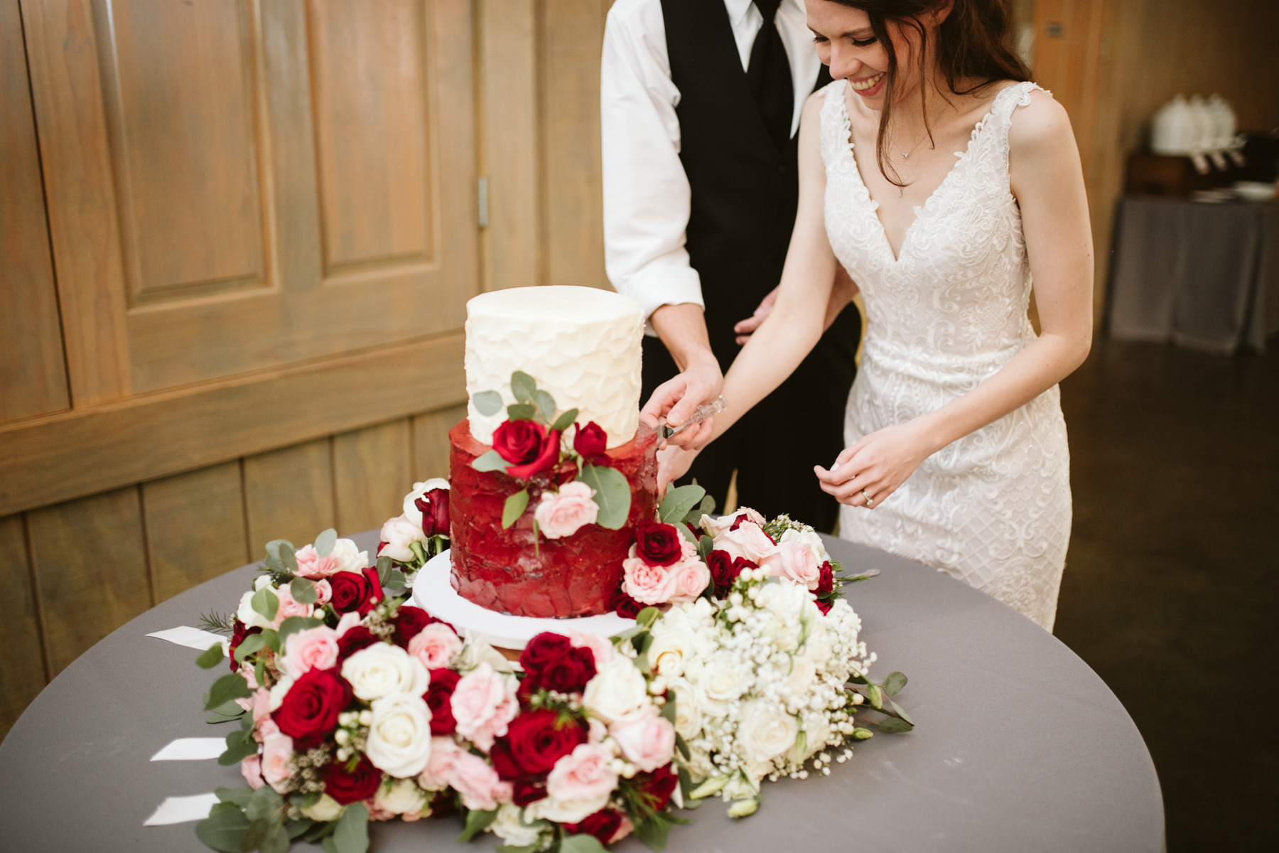 cake cutting at a Wedding reception at the loveless cafe and barn in nashville, tennessee