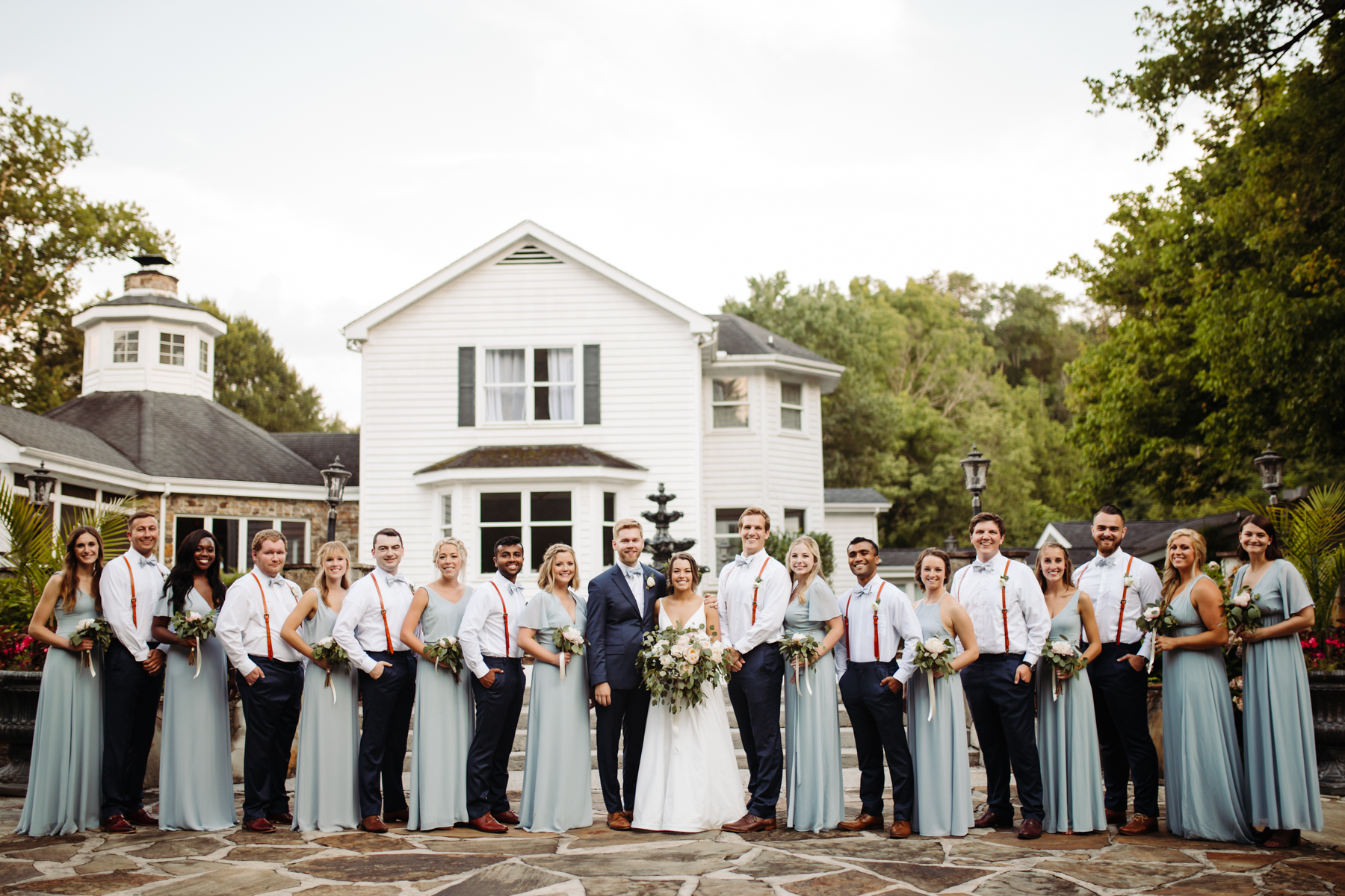 Full bridal party photos at a Sunny summer wedding at Dara's Garden in Knoxville, Tennessee 